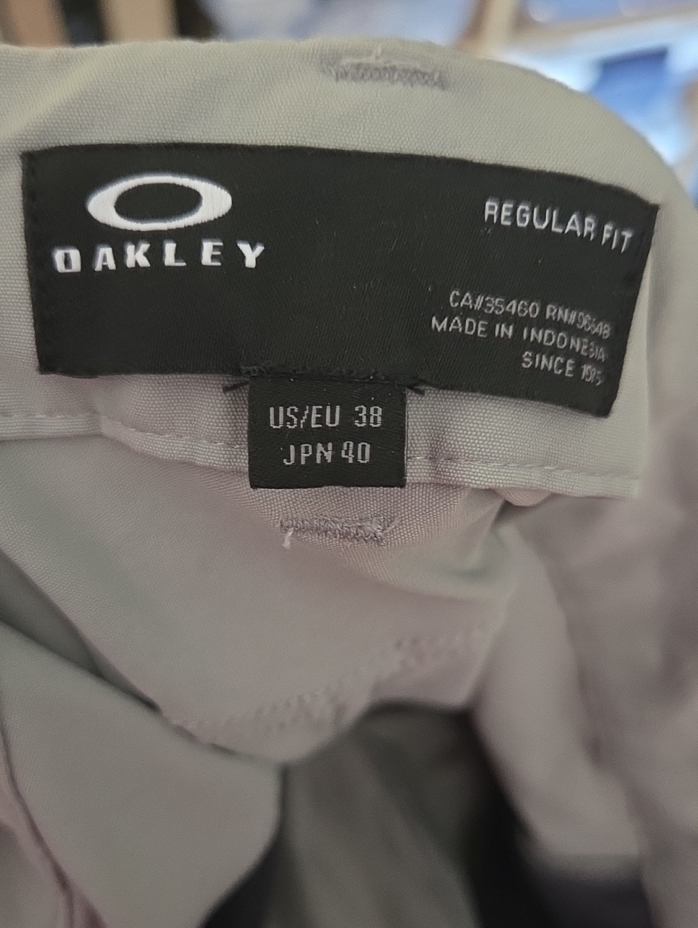 Oakley 38 Light Gray Men's Hybrid Shorts - Picture 7 of 8